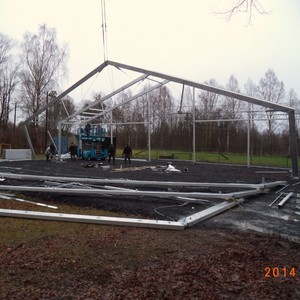 Lite bilder p nr polackerna byggde upp Grnshallen den 15 december 2014
